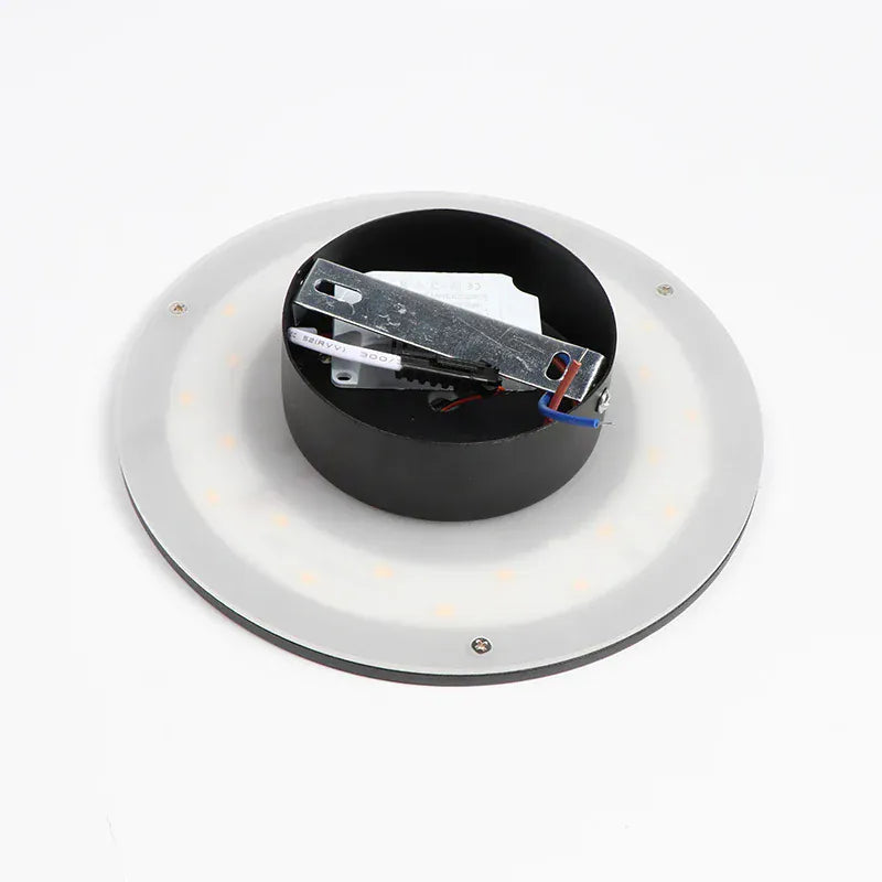 Vue arrière d’une applique murale moderne LED avec support de montage mural.