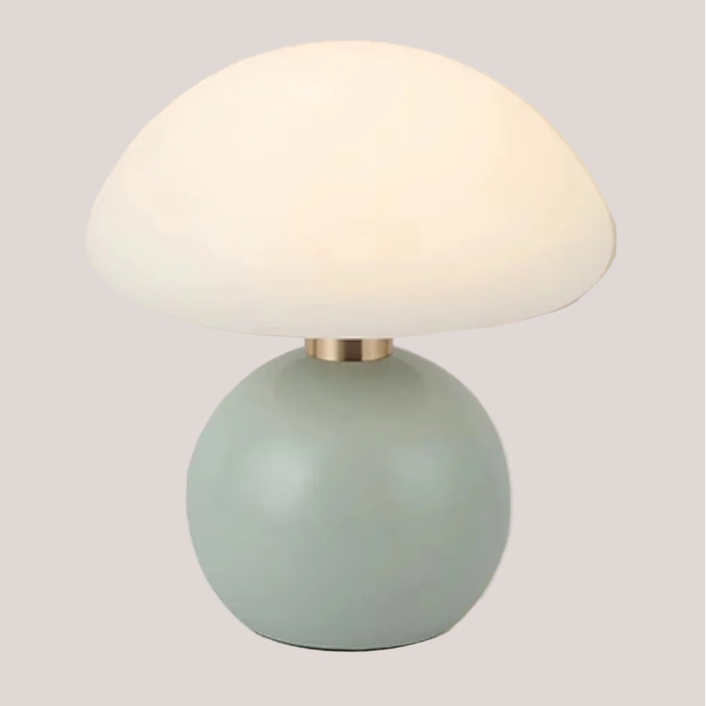 Lampe champignon design verte avec lumière douce, parfaite pour salon, chambre ou bureau.