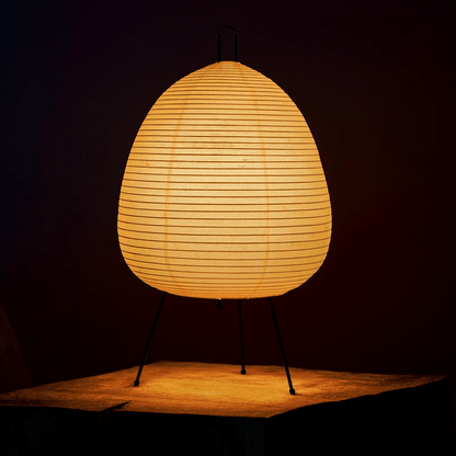 Lampe de bureau vintage design avec lumière chaude, éclairage décoratif premium.