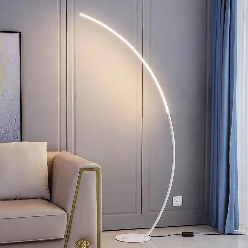 Lampadaire sur pied salon LED au design contemporain pour éclairage de séjour