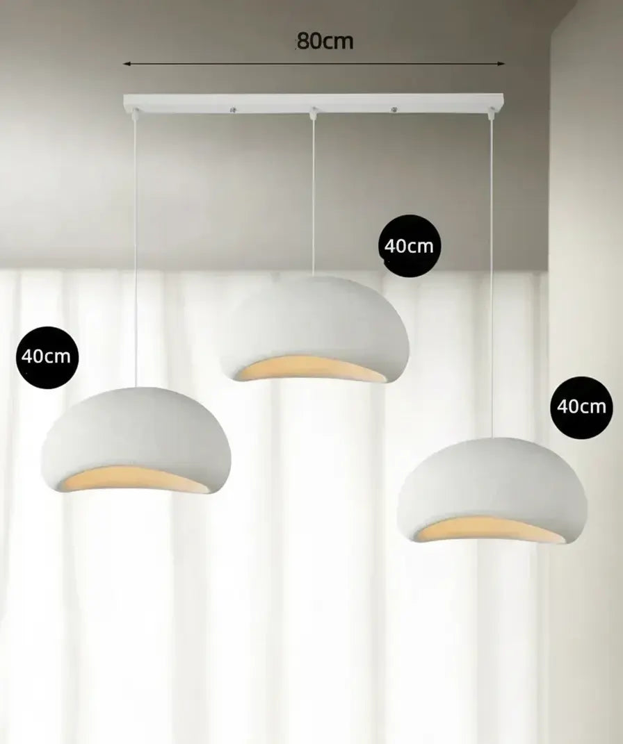 Dimensions de la suspension cuisine 80 cm avec trois dômes blancs de 40 cm.