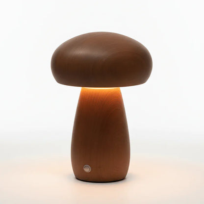 Lampe champignon en bois avec lumière chaude sur fond blanc, lampe LED rechargeable au style naturel.